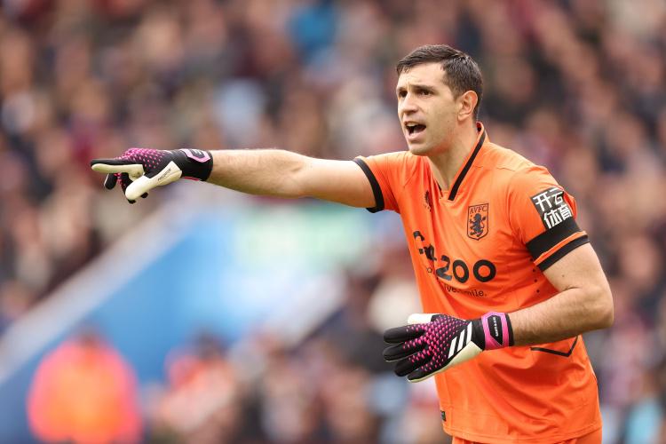 他们都是传, 转会曼联失